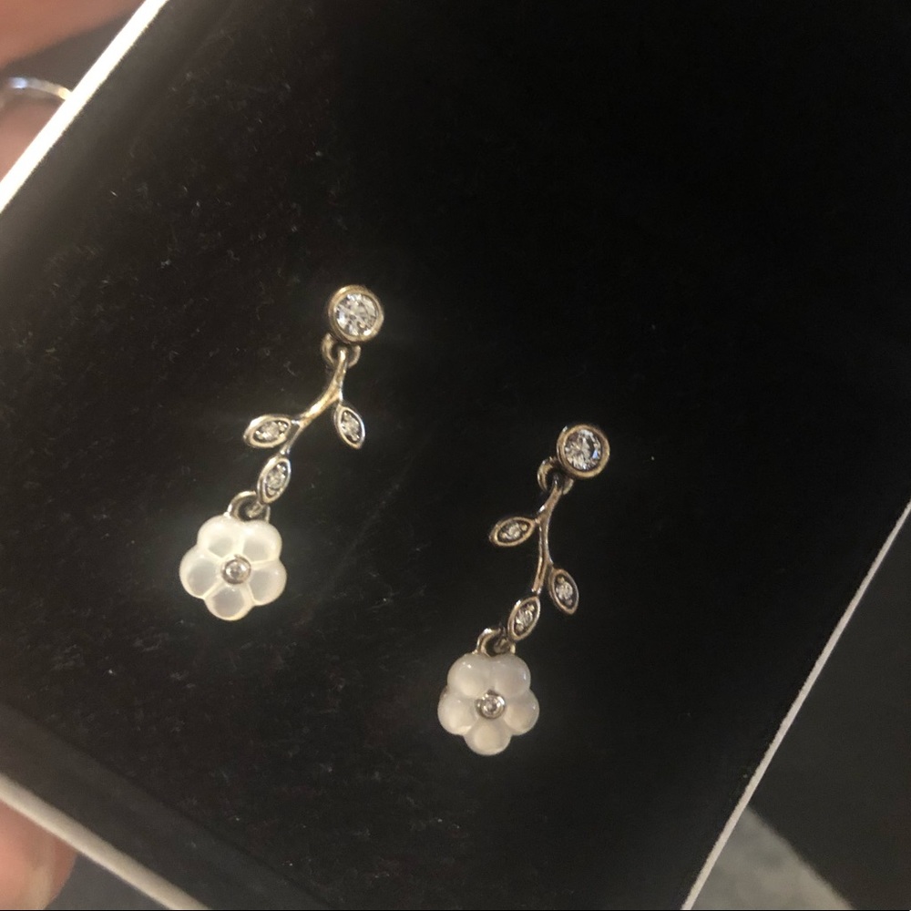 BRAND NEW- pandora earrings